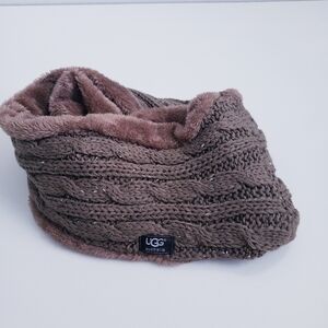 UGG Fuzzy Knit Wrap Chunky Scarf